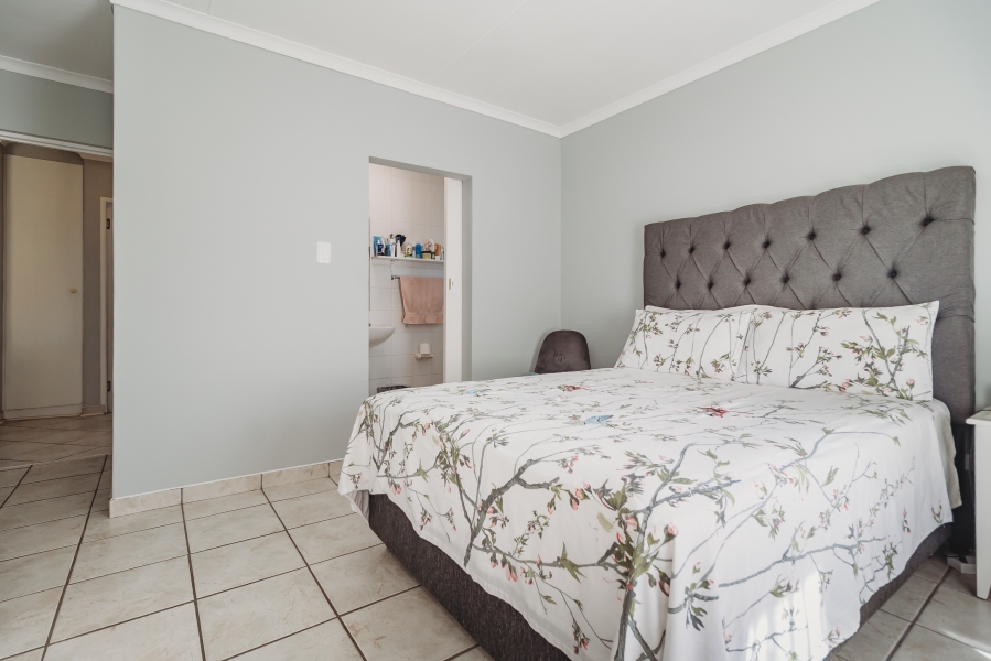 2 Bedroom Property for Sale in George East Western Cape